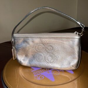 Coach Audrey GoGo Metallic Silver Wristlet Clutch Evening Bag 2010s Leather